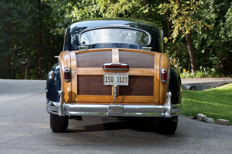  Chrysler Town & Country Sedan Black 1948 года  (фото 20 из 30)